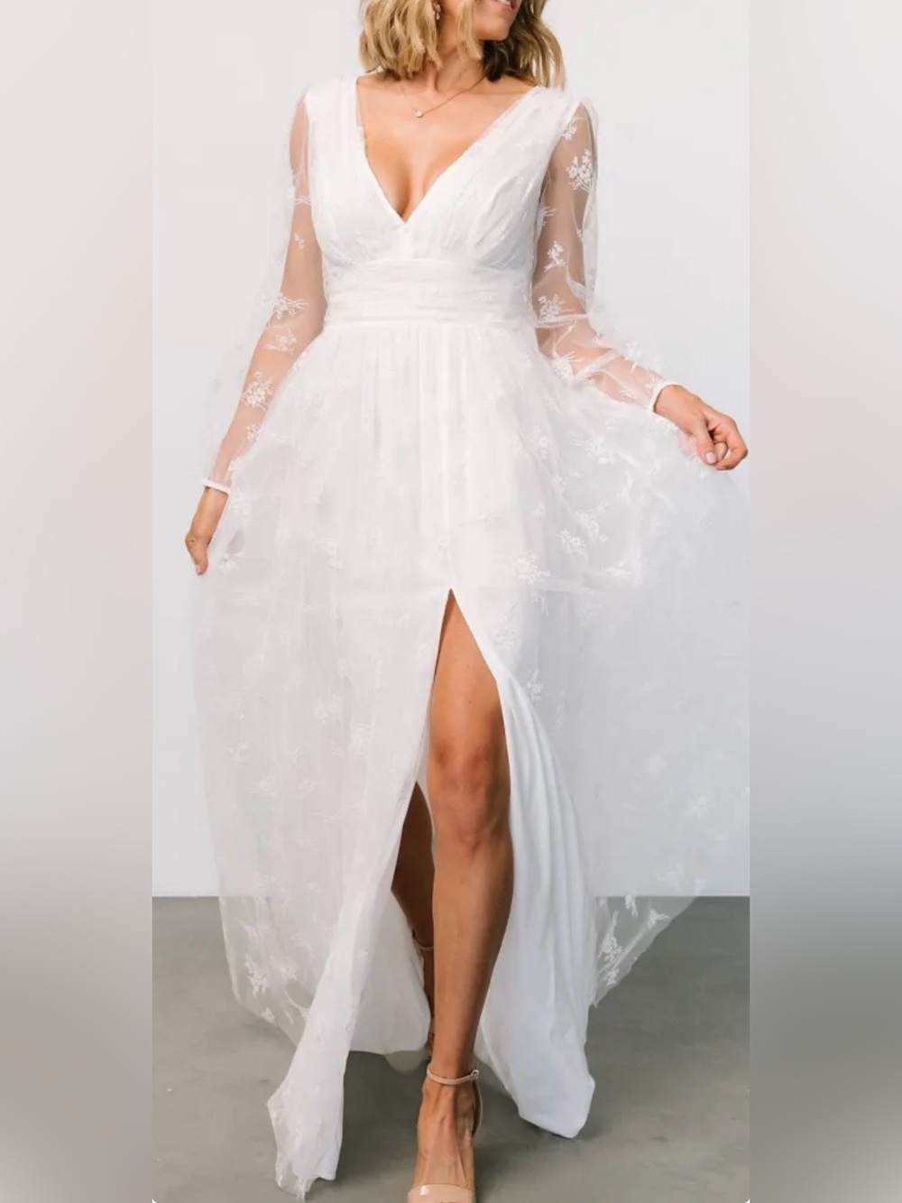 White Lace V-Neck Long Sleeve Maxi Dress with Front Slit